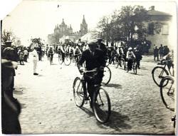 Демонстрация в г.Каменске  1 мая 1936г